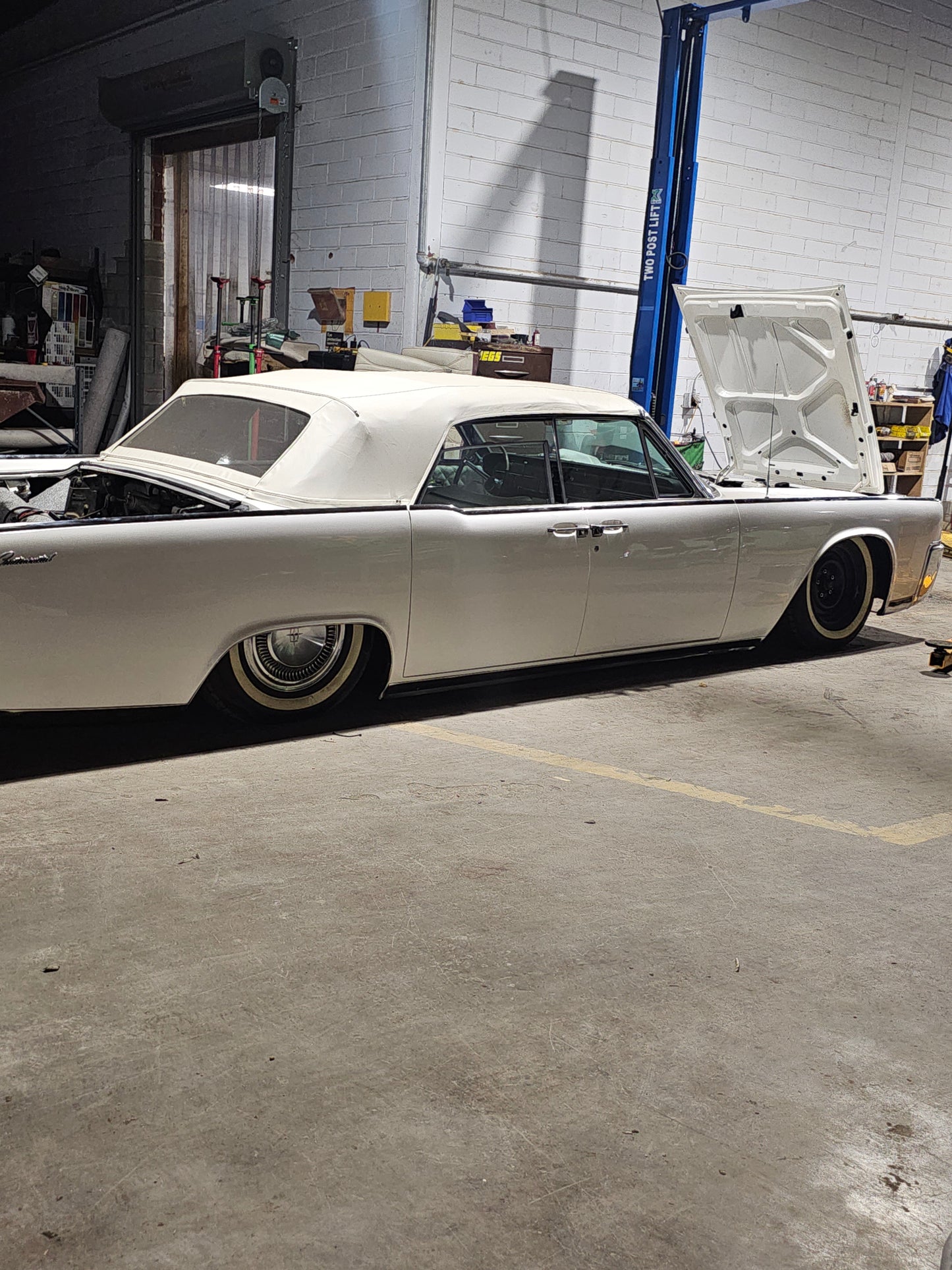 Lincoln rear four link